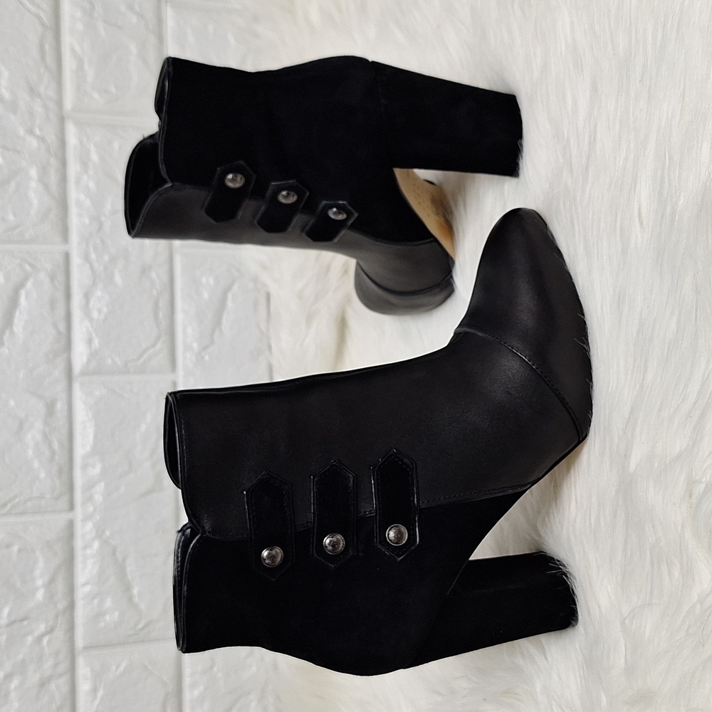 WHBM Black Kaydyn Leather Front and Suede Back Boots